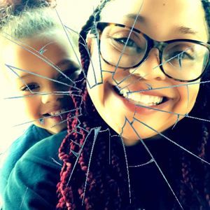 Meet your Posher, Mackenzie